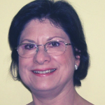A Profª. Drª. Mariângela de Oliveira-Abans, astrônoma e pesquisadora do Laboratório Nacional de Astrofísica (LNA).