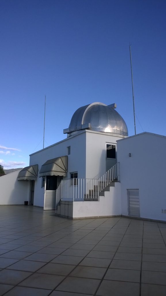 Mariangela De Oliveira-Abans (Astrofísica e ensino - LNA)