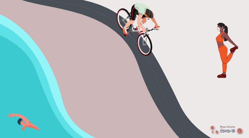 Na esquerda, abaixo, há uma imagem de água, com uma pessoa nadando. Após, no centro, uma faixa bege, cor de areia de praia, com uma faixa em cinza, cor de asfalto. Nesta faixa há um ciclista passando. À direita da imagem uma mulher de pé, segurando o pé, atrás do corpo, alongando-se. Representação de esportes ao ar livre (endurance)