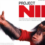 Nim Project Flyer (cartaz do filme Projeto Nim). A imagem mostra Nim Chimpsky interagindo com a mão de um humano #ParaCegoVer