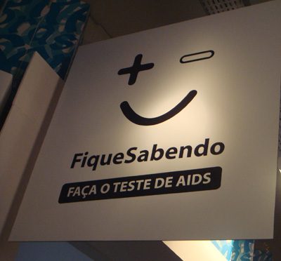 Saiba como é feito o teste rápido de Aids